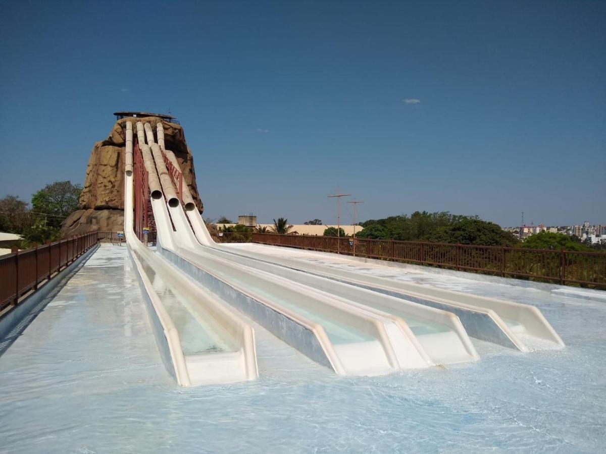 Piazza Diroma Villa Caldas Novas Exteriör bild