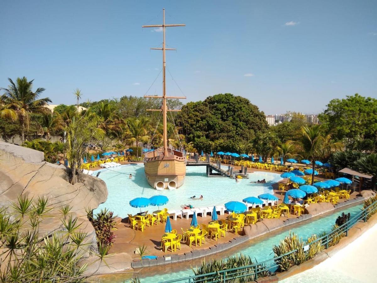 Piazza Diroma Villa Caldas Novas Exteriör bild